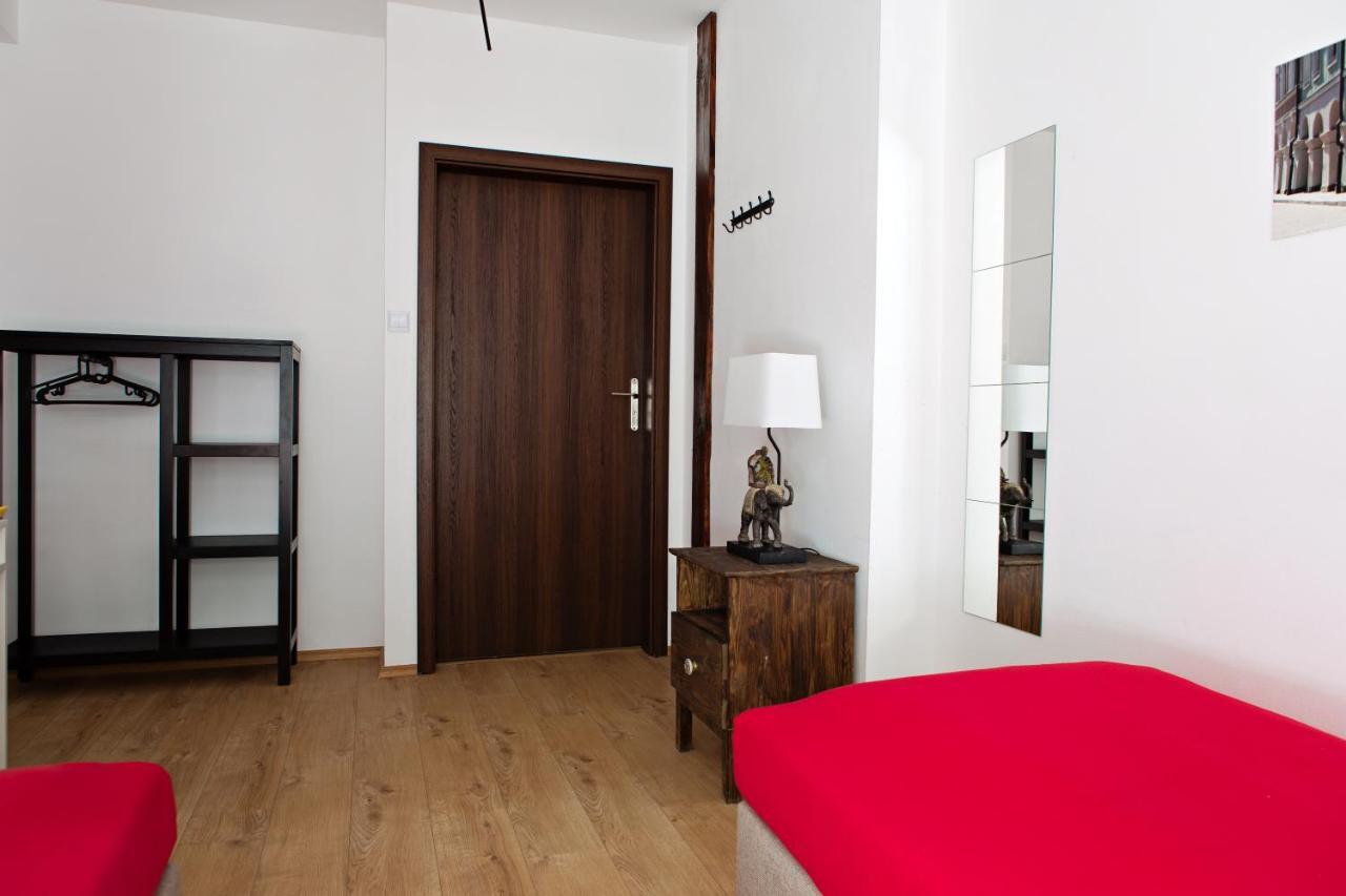 Hostel Starowka Zamość Buitenkant foto